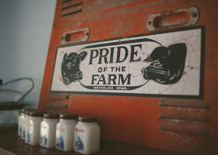 Converted Grain Silo For Unique Glamping In Alvin, Illinois Holiday home Alvin
